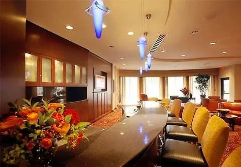 Courtyard By Marriott Hamilton Hotel 4*,  Canada